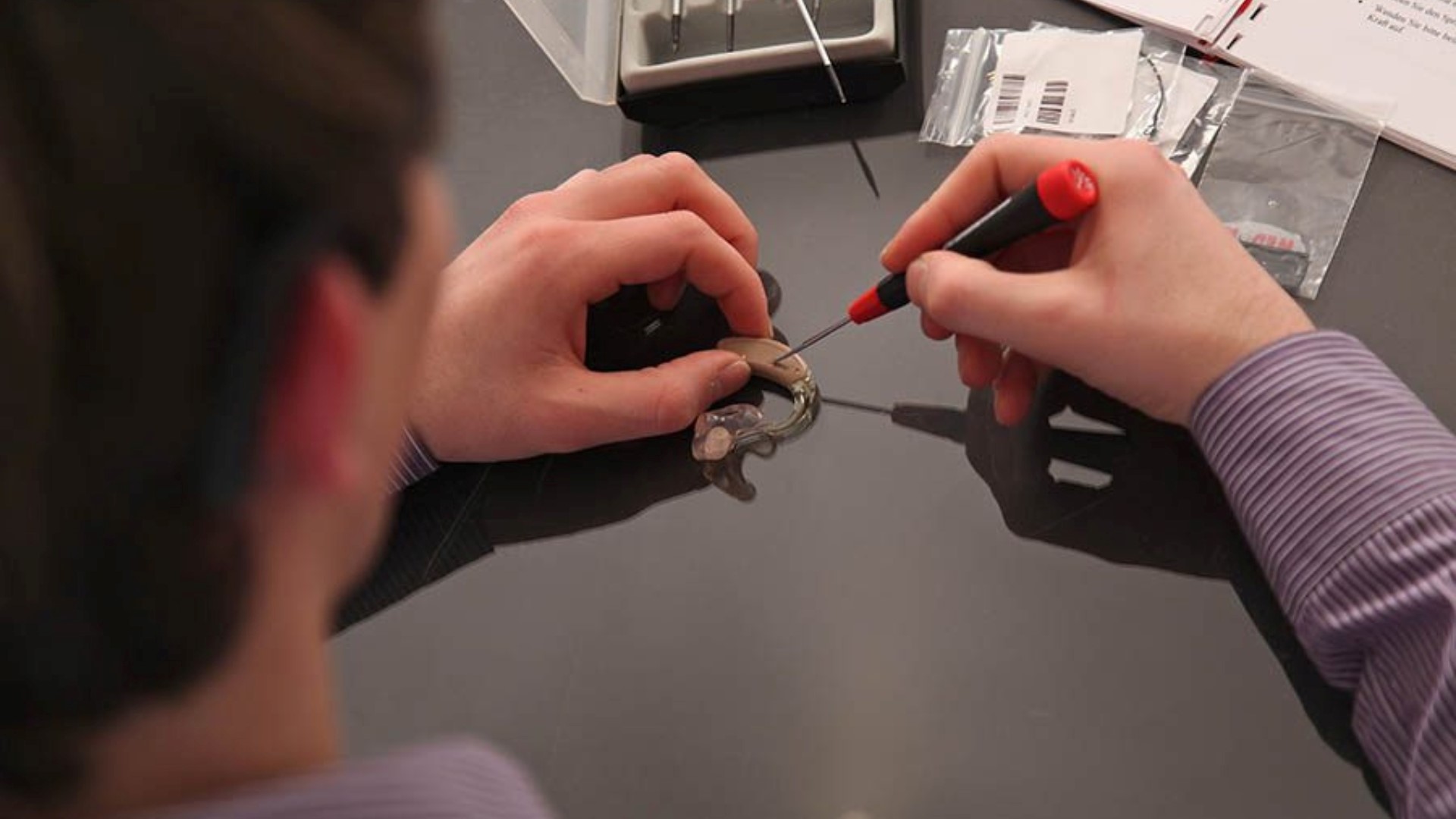 چه اجزایی از سمعک بیشتر خراب می شوند؟