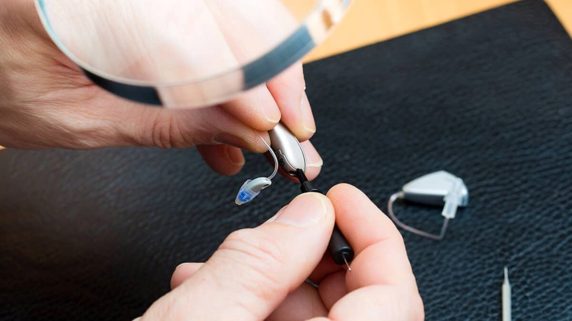 سمعک از چه اجزایی تشکیل شده است؟