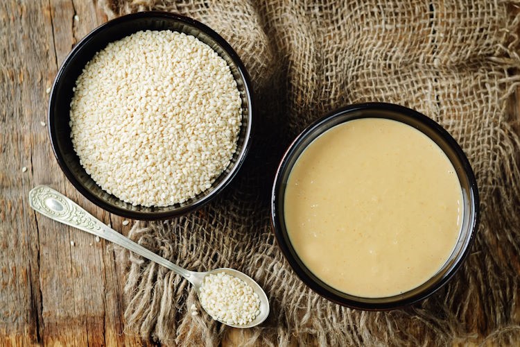 چرا پوست‌گیری صحیح کنجد اهمیت زیادی دارد؟