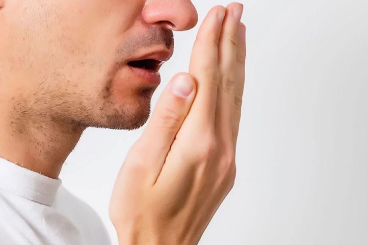 دلایل علمی بوی بد دهان