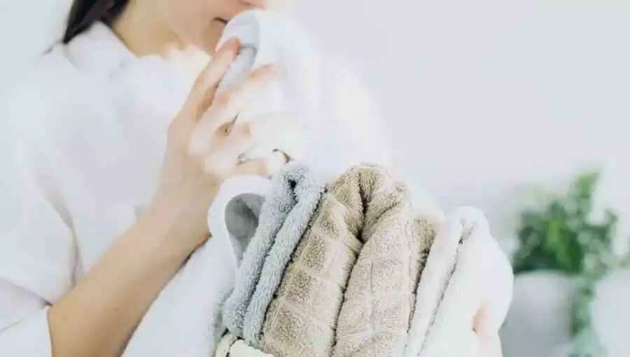 بوی نامطبوع حوله و پتو را چگونه از بین ببریم؟