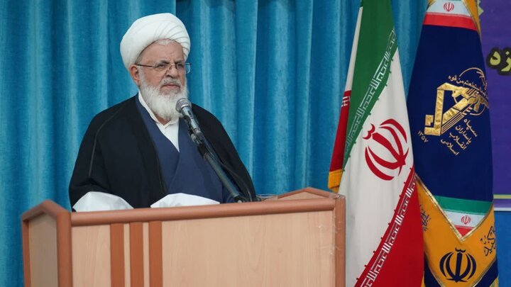 آیت‌الله ناصری: امام جماعت مسجد باید دلسوز و شنونده مشکلات مردم باشد