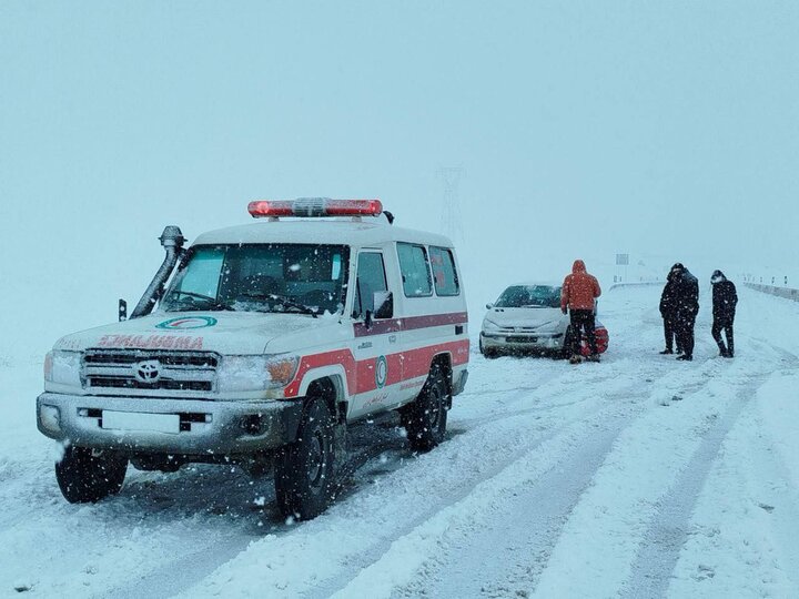 اسکان ۱۵ خانوار در پی تداوم بارش برف در فریدن