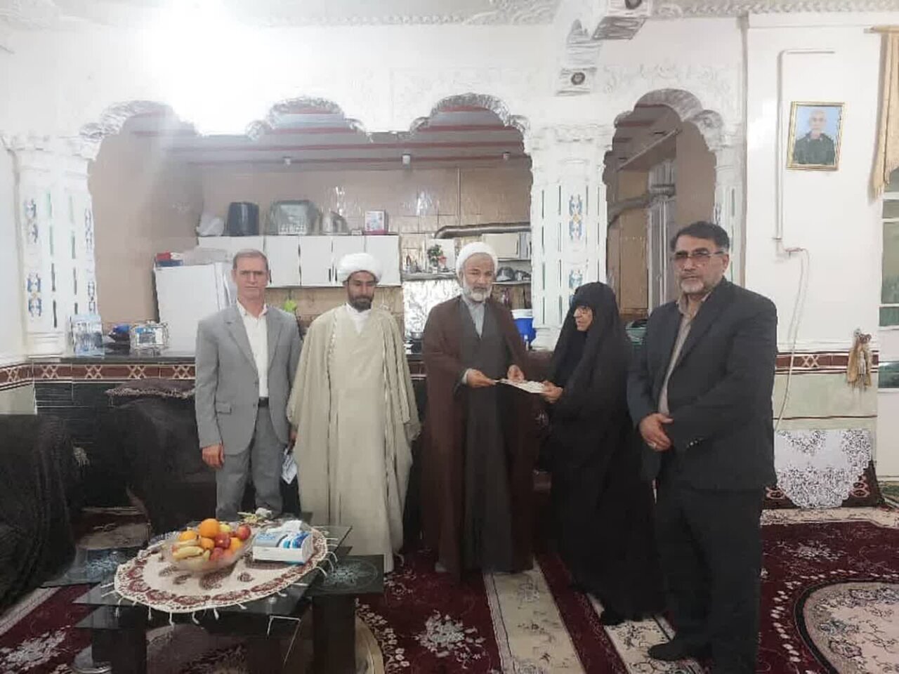 امام جمعه دشتستان با همسر آزاده شهید «محمد محمدی» دیدار کرد امام جمعه دشتستان با همسر آزاده شهید «محمد محمدی» دیدار کرد