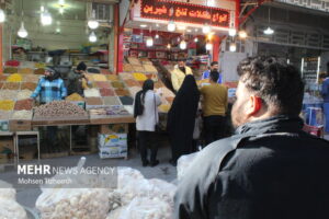 اهدای بسته‌های معیشتی در آمل