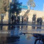 اوضاع آرام در جلوی درب فرمانداری شهرستان فسا