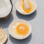 با این ترکیب خانگی، موهات مثل ابریشم نرم می‌شن!