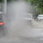 بارش شدید باران و آبگرفتگی معابر در رودسر