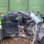 برخورد قطار با خودرو در ایستگاه راه‌آهن شازند یک مصدوم برجا گذاشت