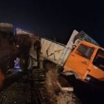 تصادف زنجیره‌ای خونین در جاده محلات - خمین / ۱۰ نفر زخمی شدند