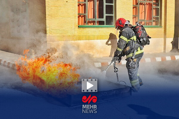 تصاویری از آتش سوزی شدید یک تالار در آستانه اشرفیه