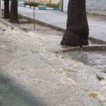 جاری شدن سیلاب به سمت بافت قدیمی بندرکنگ