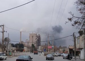 حریق در محوطه کارخانه سیمان / بررسی علت حادثه آغاز شد