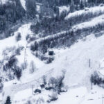 خدمتگزار:احتمال وقوع مجدد بهمن در ارتفاعات شیرباد وجود دارد