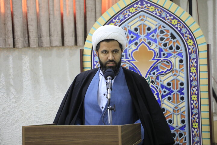 خراسان جنوبی پای میز خدمت اعتکاف؛ راهنمایی چهره به چهره برای ثبت‌نام