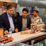 دکه های متخلف در اسکله شهید ذاکری قشم پلمب شدند