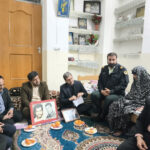 دیدار صمیمانه استاندار اصفهان با مادر شهیدان محمدی در قهدریجان