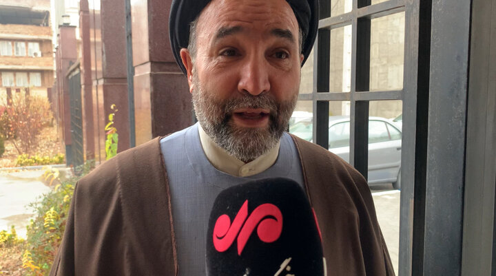 ذاکر: پیشنهاد کاهش بودجه فرهنگی بازی در زمین دشمن است