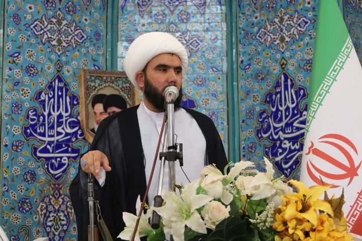 ریشه این انقلاب و اراده ملت ایران اسلامی مستحکم و نفوذناپذیر است