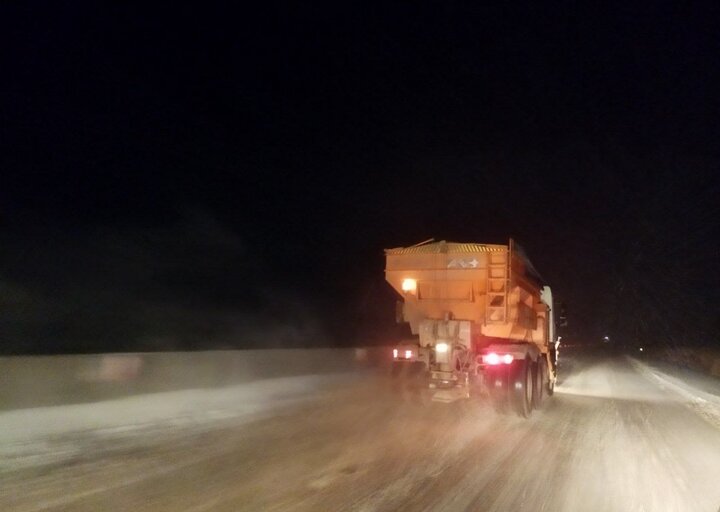 شن پاشی و برف روبی محور خوی- مرند