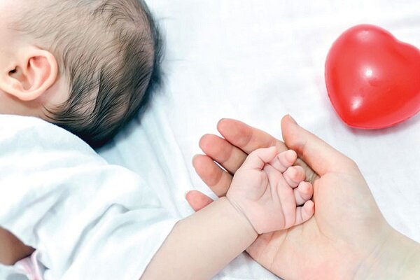 شیر مادر؛ سپر طبیعی نوزاد مقابل آلودگی هوا شیر مادر؛ سپر طبیعی نوزاد مقابل آلودگی هوا