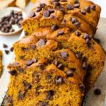 طرز تهیه نان چیپس شکلاتی کدو حلوایی