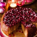 طرز تهیه کیک انار مخصوص شب یلدا به روش های متفاوت