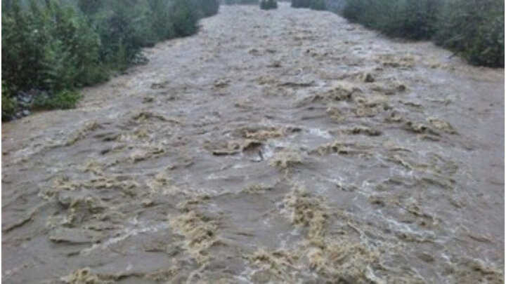 طغیان رودخانه ورودی روستای دهگلکن بیکاه رودان