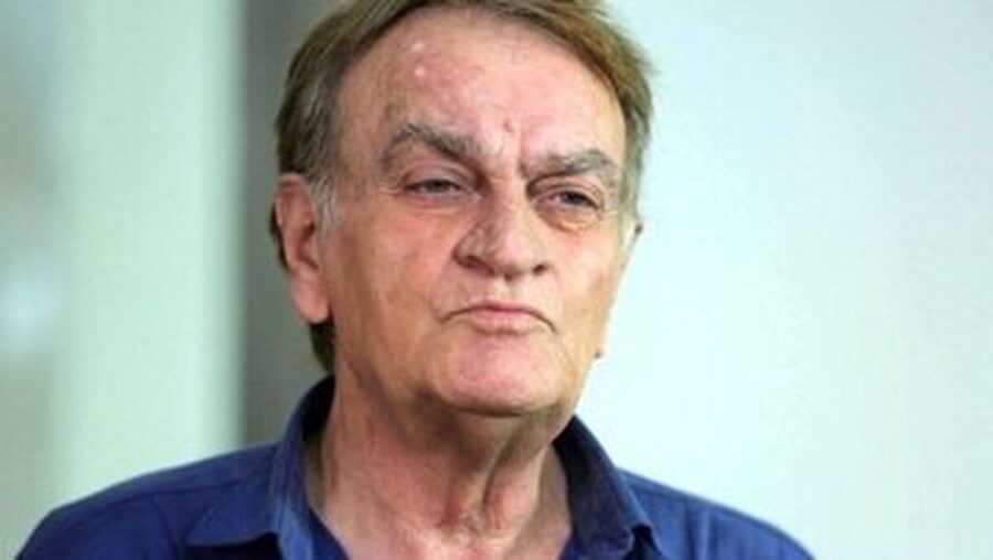 فتحعلی اویسی اسلحه به دست شد + عکس