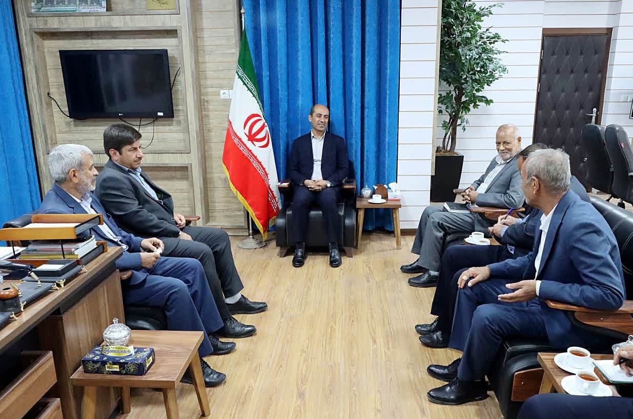 فرماندار دشتی: اتکا به مردم رمز ماندگاری انقلاب است فرماندار دشتی: اتکا به مردم رمز ماندگاری انقلاب است