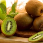 فواید شگفت انگیز کیوی که پس از خوردن نصیب بدن‌تان می شود