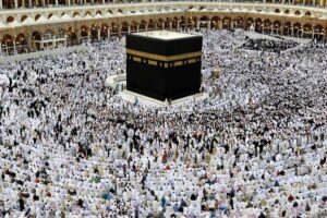 قانون جدید عربستان برای حجاج/ این عمل در سفر حج ممنوع شد