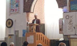 ماموستا اداک: بازاریان در شب چله انصاف را سرلوحه معاملات قرار دهند