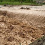 مدیرکل بحران کرمان: شهروندان از توقف در مسیر سیلاب‌ها خودداری کنند