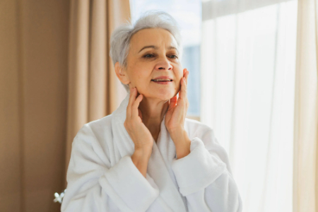 آبرسانی پوست سالمندان