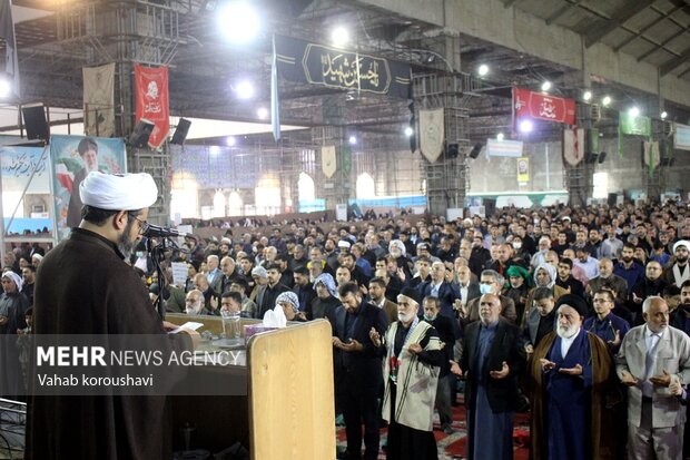 مصلای نماز جمعه اهواز به مسجد جامع امام خمینی (ره) تبدیل شد