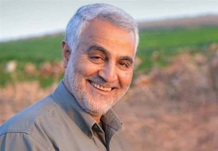 مکتب حاج قاسم؛ آیینه‌ای از مردم‌مداری و انقلابی‌گری ناب