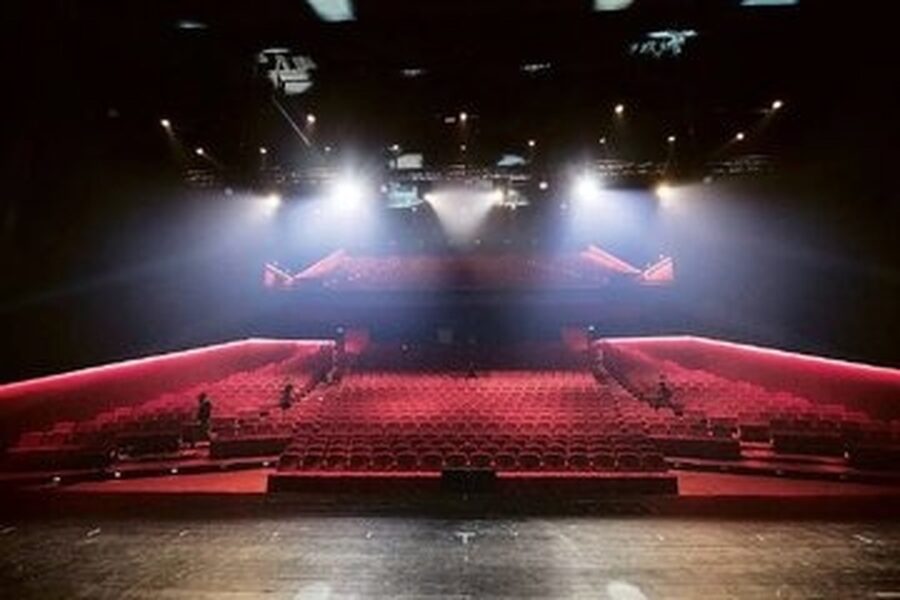 ناگفته‌های بازگشت ناموفق ستارگان لس‌آنجلسی به ایران / بازگشت مارتیک و معین به کجا رسید؟