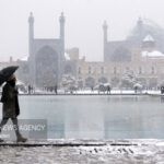 هوای اصفهان برفی و پاک است