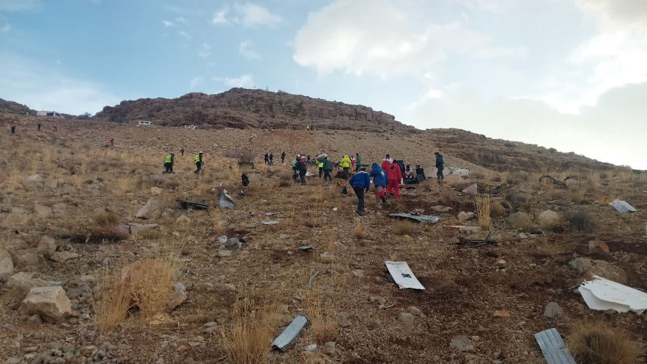 واژگونی اتوبوس تهران–یاسوج در گردنه «ایلان‌دره»؛ ۳ فوتی و ۱۵ مصدوم