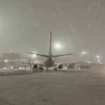 وضعیت عادی پروازها در فرودگاه مشهد در پی بارش برف