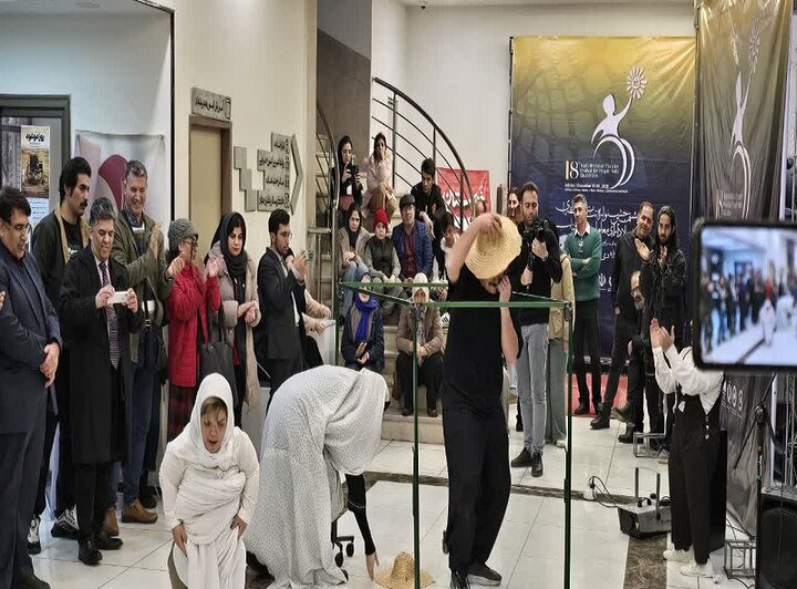 وقتی صحنه نفس می‌کشد؛ تئاتر توان‌خواهانه آفتاب در تالار هنر