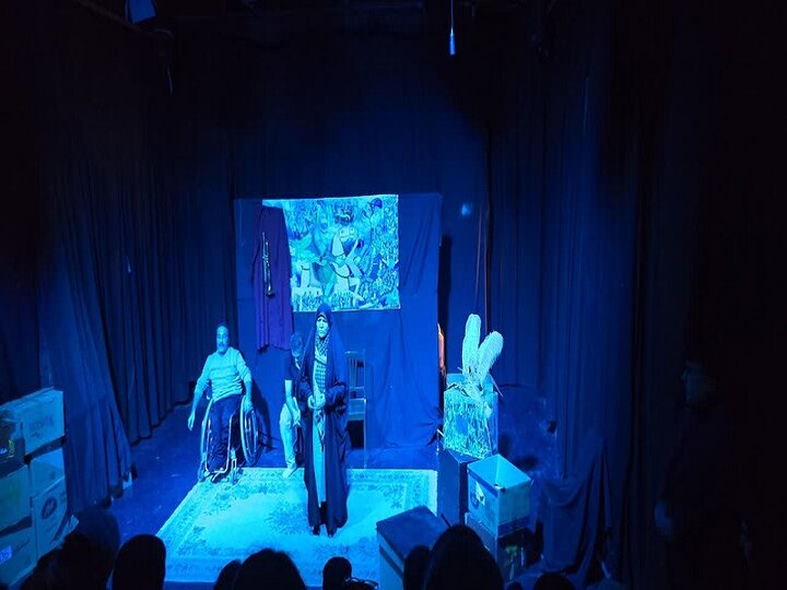 وقتی صحنه نفس می‌کشد؛ تئاتر توان‌خواهانه آفتاب در تالار هنر