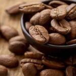 کافئین برای بدن مفید است یا ضرر دارد