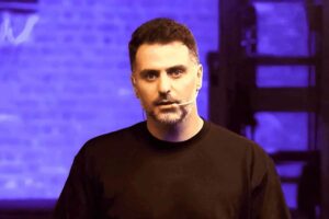 «گنگ» علی ضیاء رسماً توقیف شد!