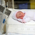 ۳۰۰ زایمان در بیمارستان امام هادی(ع) شهرستان دیّر ثبت شد