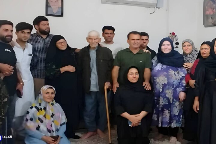 ۸۳ سال انتظار؛ پیرمرد گچسارانی به خانه بازگشت
