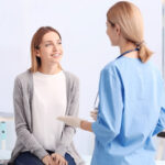 15 علائم سرطان زنان که احتمالا آنها را نادیده می گیرند