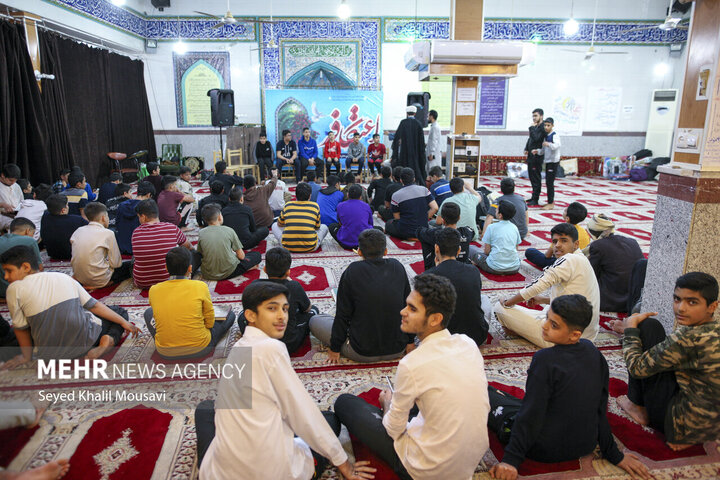 آغاز اعتکاف دانش‌آموزی متوسطه دوم کرمانشاه در مسجد کریم اهل‌بیت (ع)