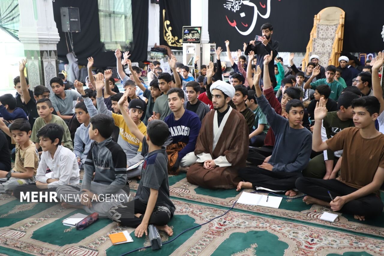 آیت الله محامی: عبادت بدون فکر و بصیرت انسان را به مقصد نمی‌رساند